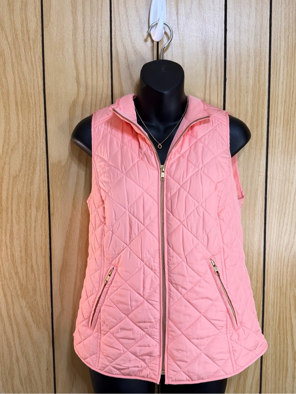 crown & ivy Coral Pink Quilted Sleeveless Zip Vest
